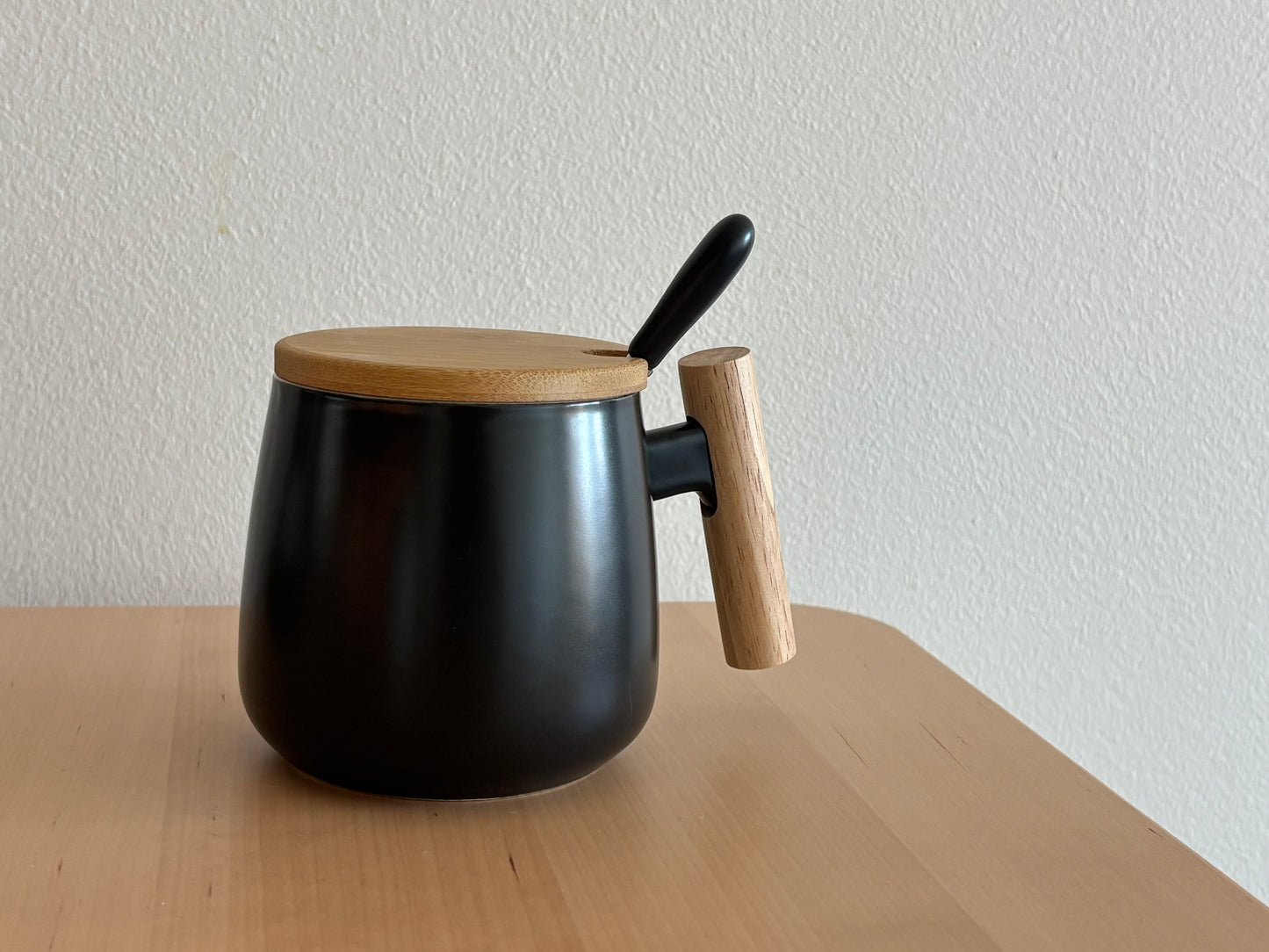 Nordic Ceramic Coffee Mug with Wood Lid & Spoon (Black) 14oz