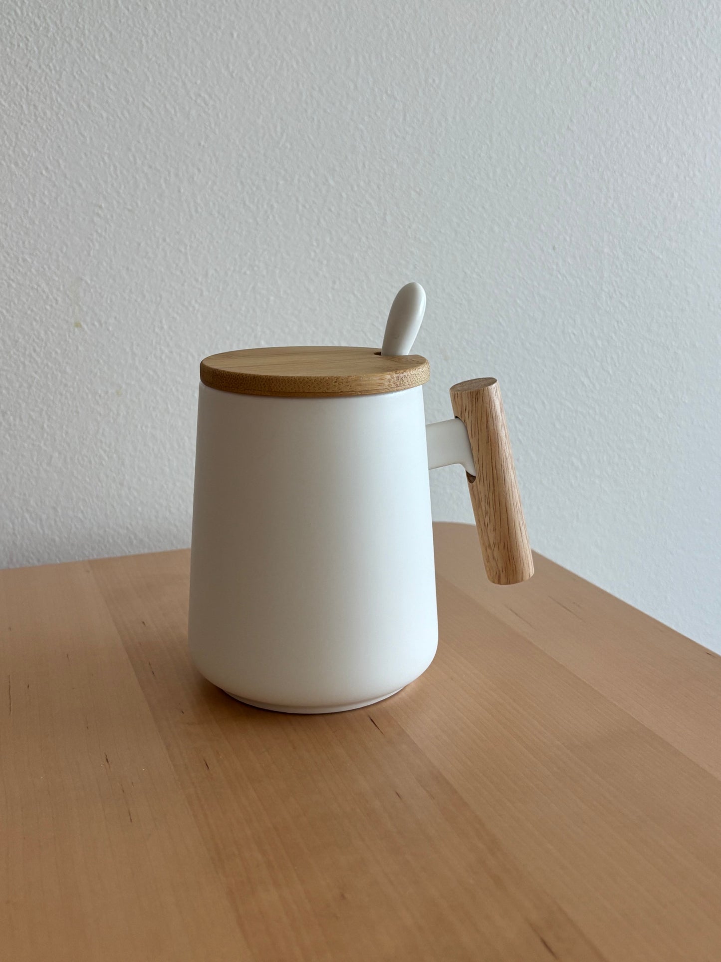 Minimalist Ceramic Mug with Wood Lid (White) 15oz