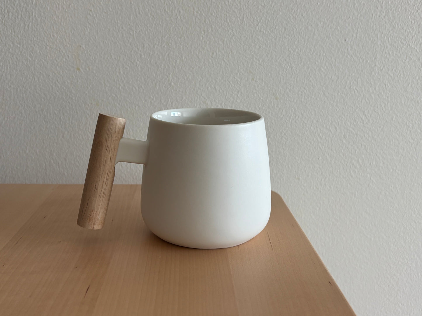 Minimalist Ceramic Coffee Mug with Wood Lid & Spoon (White) 14oz