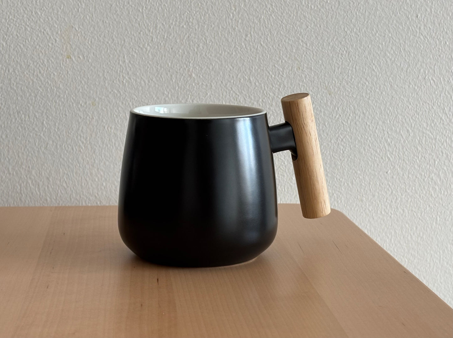 Nordic Ceramic Coffee Mug with Wood Lid & Spoon (Black) 14oz