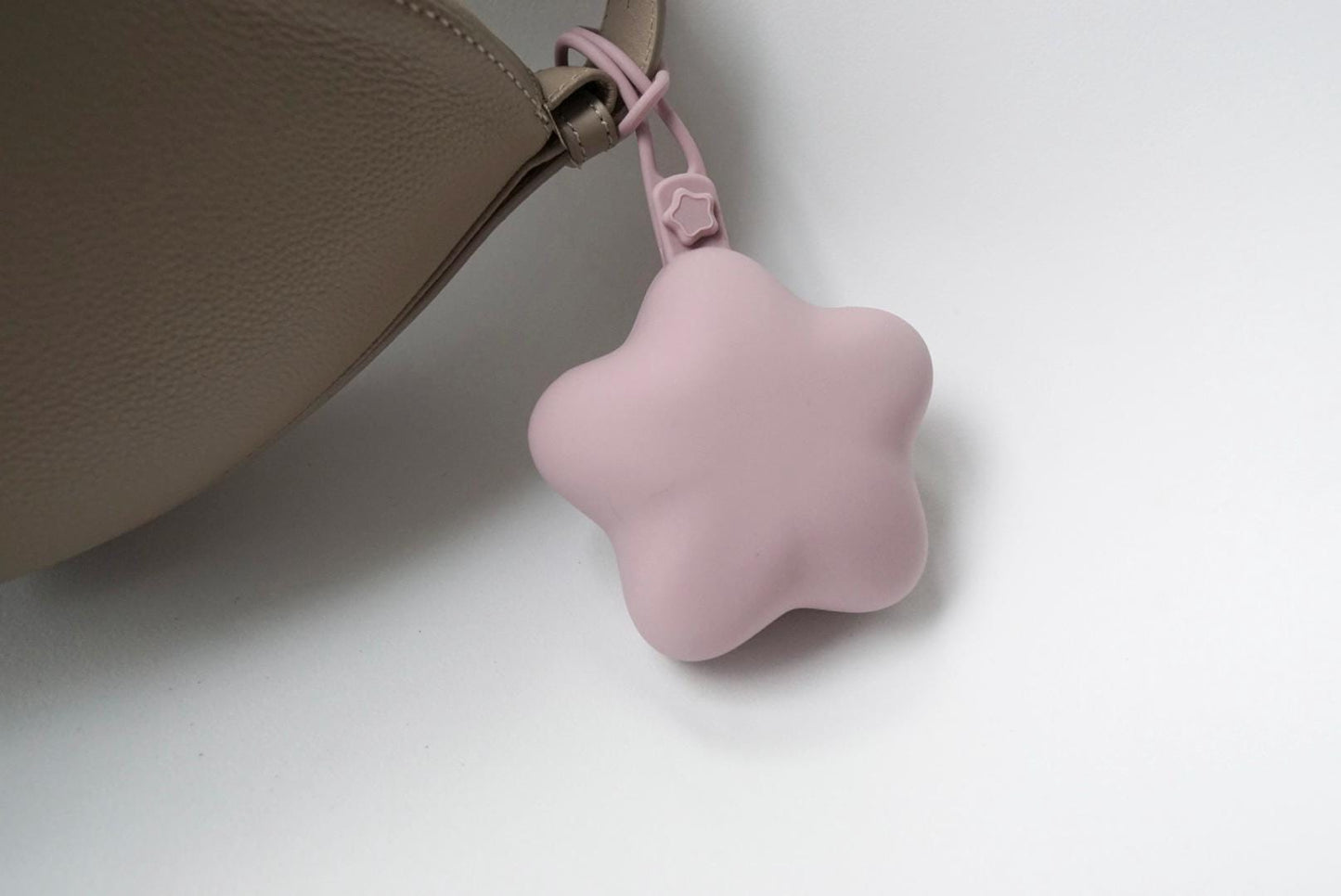 Comet Star Loop-Attach Treat Bag | Treat Holder & Snack Pouch – Stylish Pet Accessory for On-the-Go/ Training Portable Bag