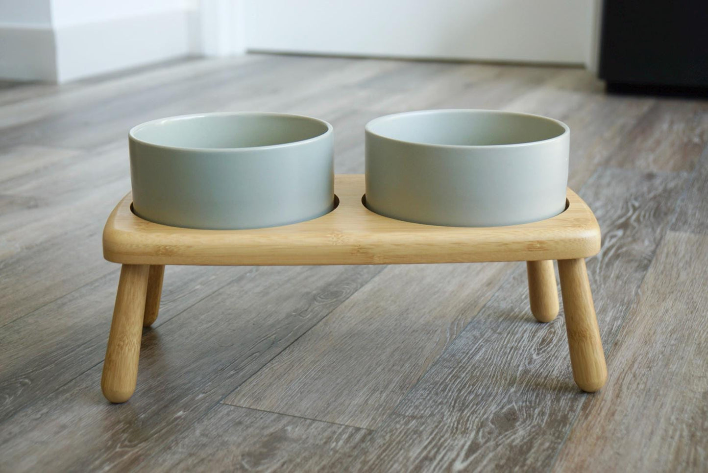 Elevated Double Dog Bowl for Medium & Large Dogs – Raised Bamboo Stand Feeder with Non-Slip Ceramic Bowls for Food and Water